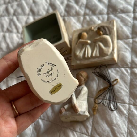 Willow Tree Set - Serenity, Prayer, Friendship - Picture 3 of 7